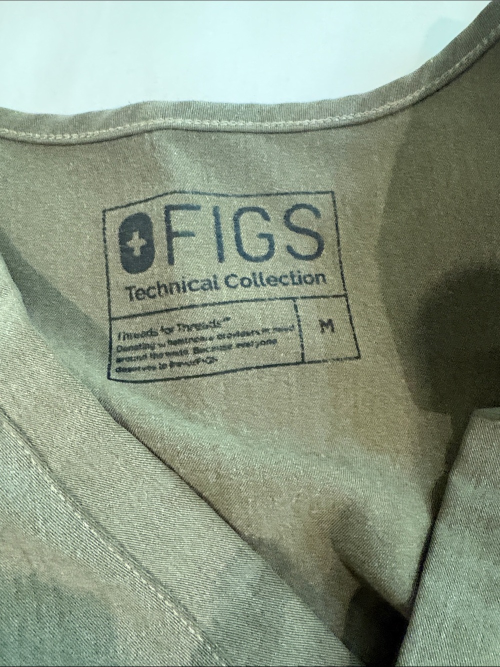 Figs Olive Green V-Neck Scrub Top and Drawstring Jogger Pants Set - Picture 7 of 7